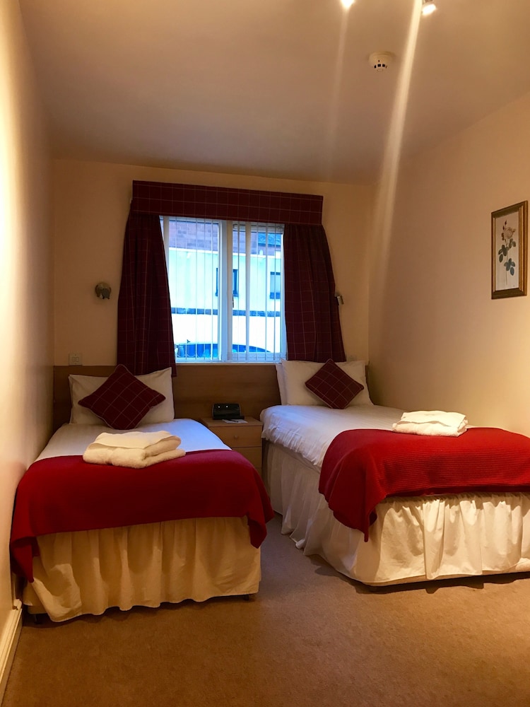 Glenlossie Guest House 4/35