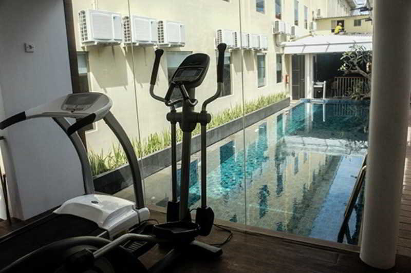 Favor Hotel Makassar City Center By LIFE 11/19