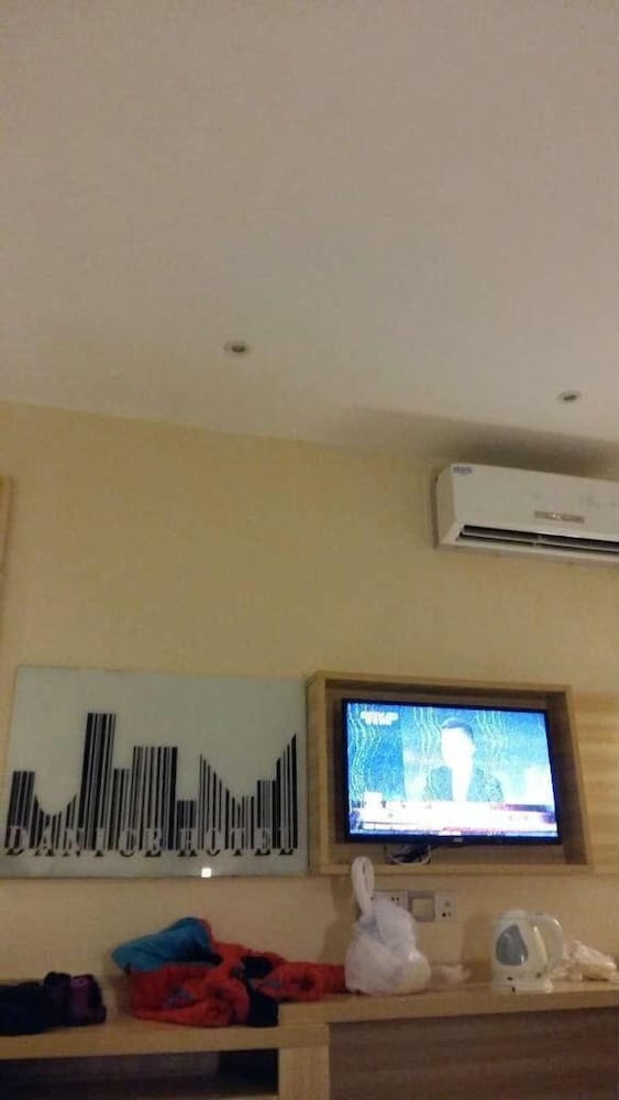Denise Hotel Shangxiajiu 26/31