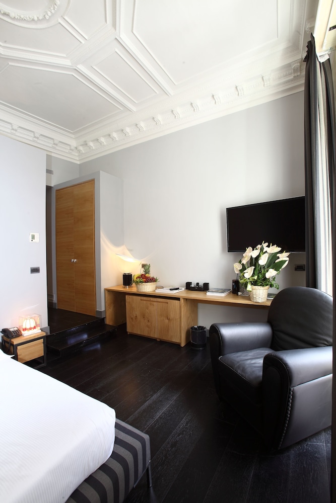 SUITE ART NAVONA 50/59