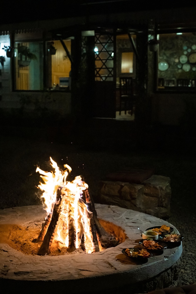 BHIKAMPUR LODGE 48/50