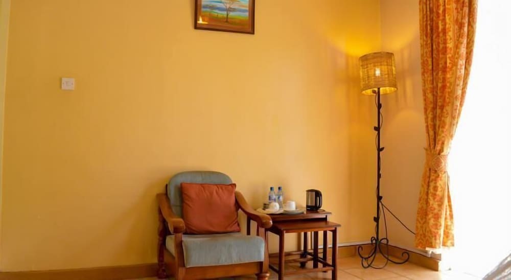 Ack Guesthouse Nairobi 2/33