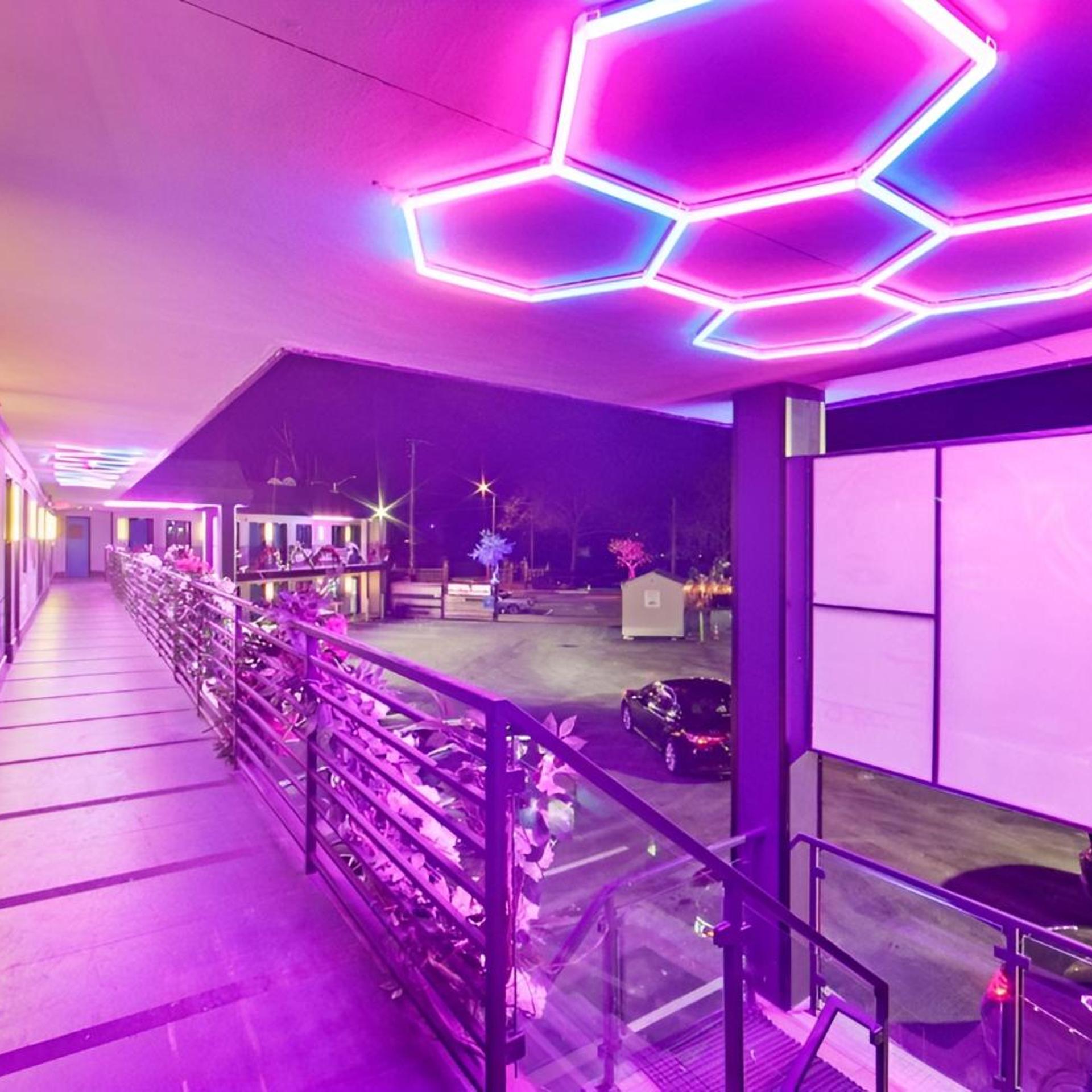 Hotel OPUS Bronx Near Bay Plaza Mall 31/46