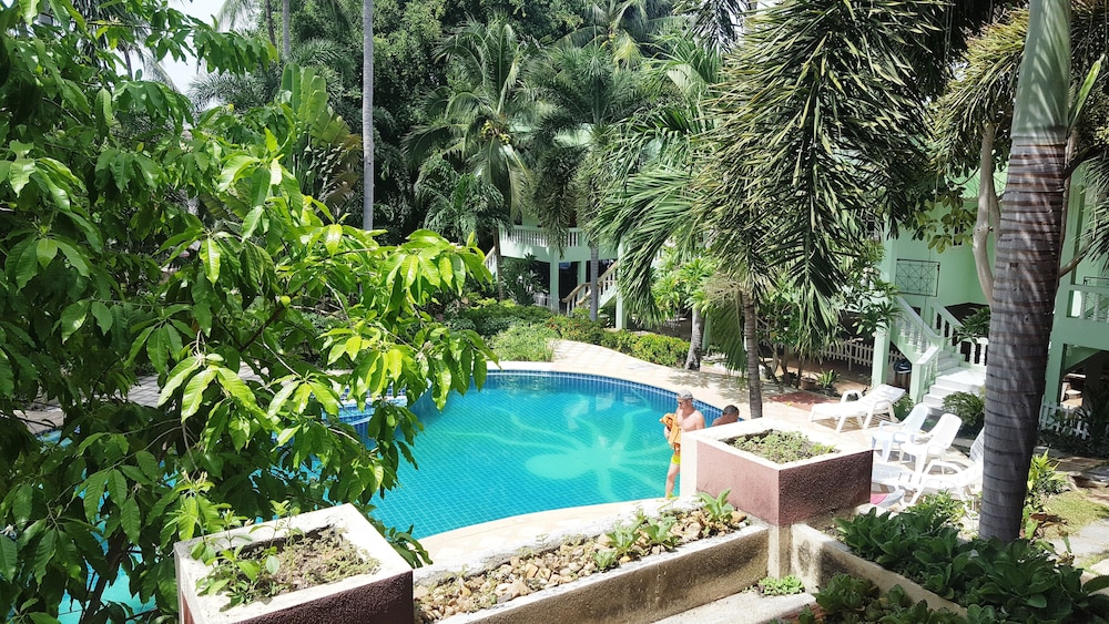 Rattana Guesthouse Bungalow 39/50