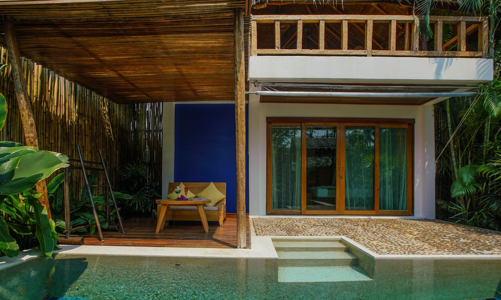 Tinkerbell Resort 7/65