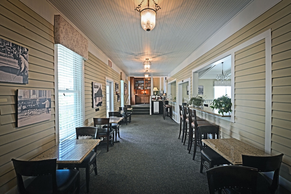 Grant Street Inn 30/49