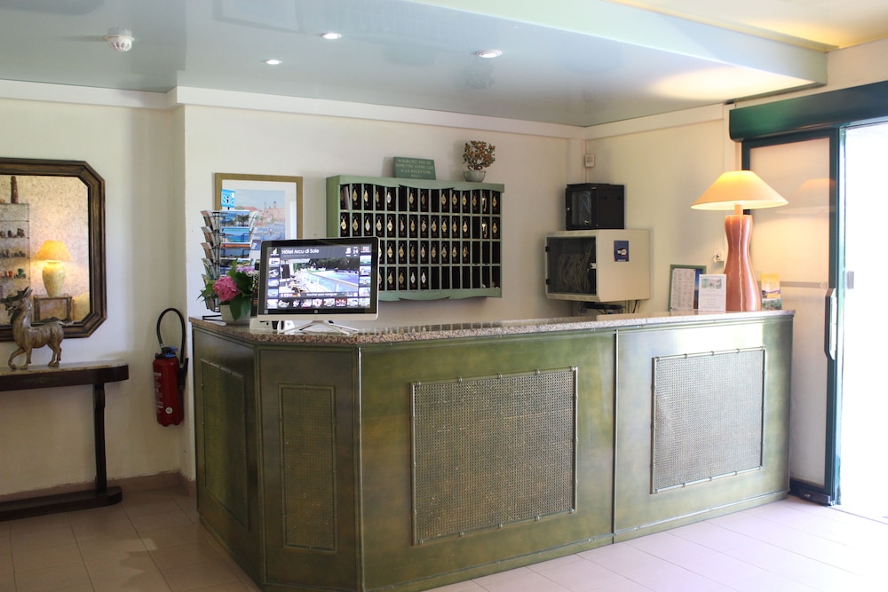 Hotel Arcu Di Sole 6/27