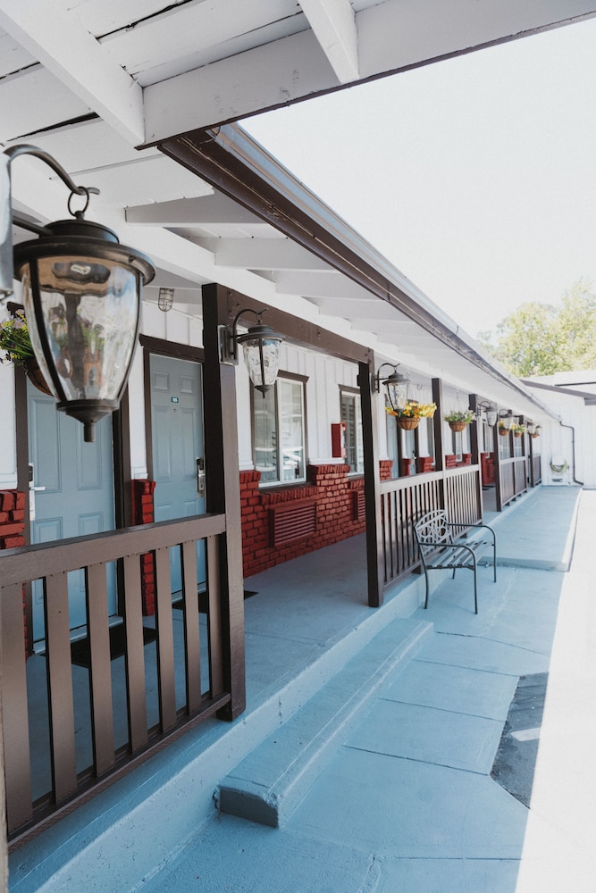 Paso Robles Wine Country Inn 6/39