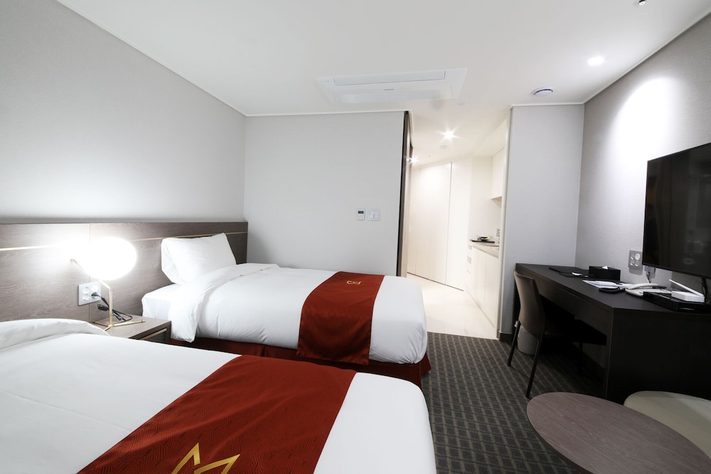 Golden Tulip Essential Namgang 23/49