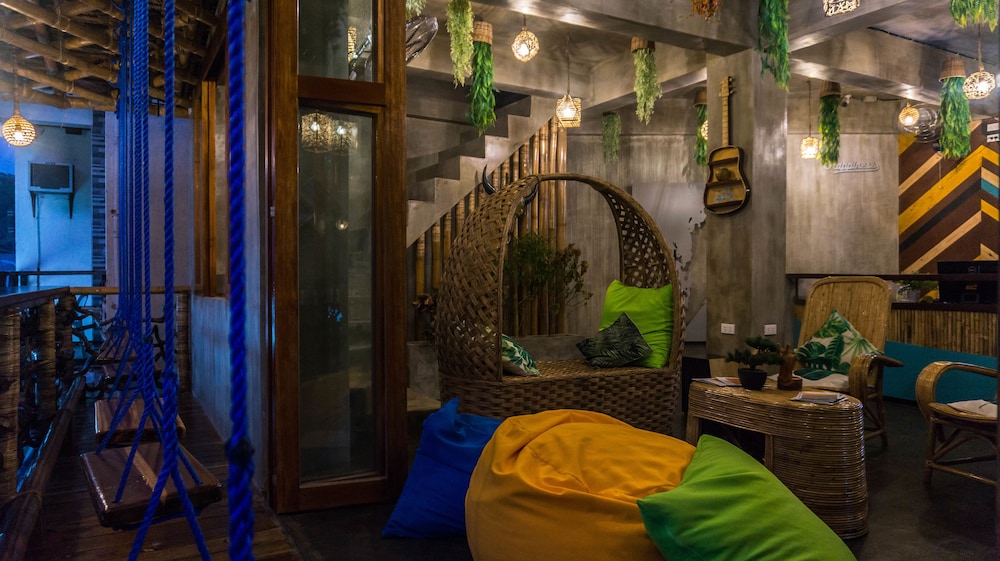 Happiness Hostel 36/50