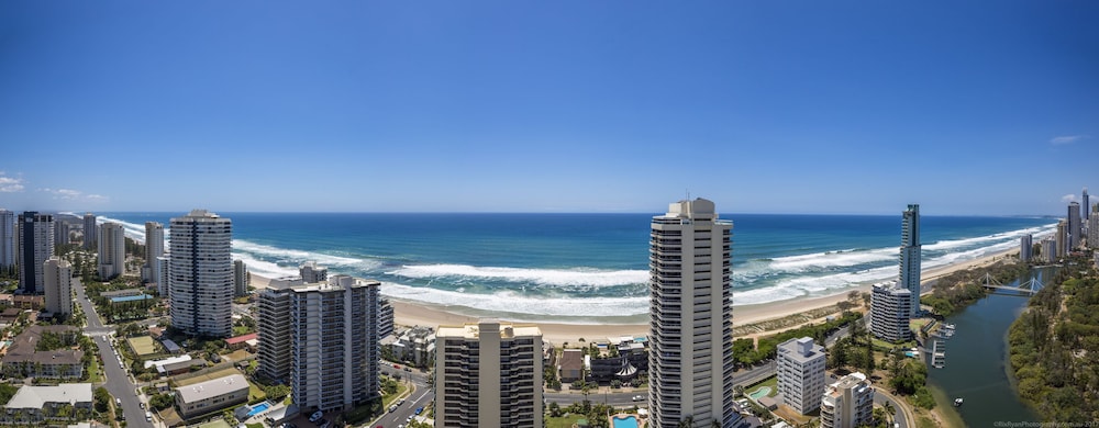Contessa Condominiums 49/50