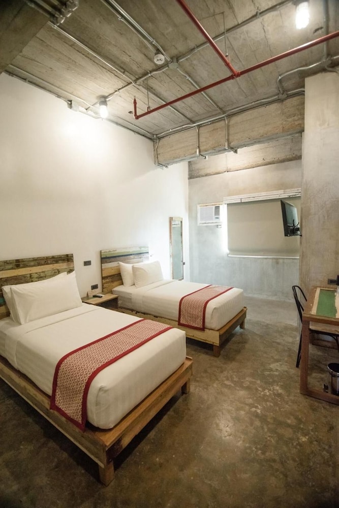 The Bricks Hotel 5/43