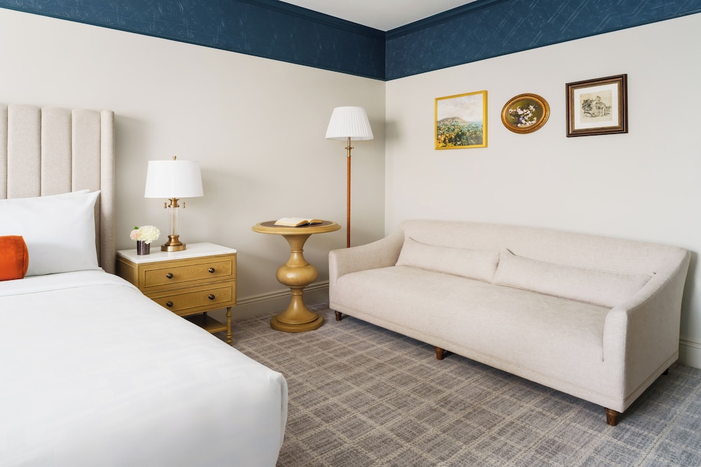 Standard, King Bed, Accessible