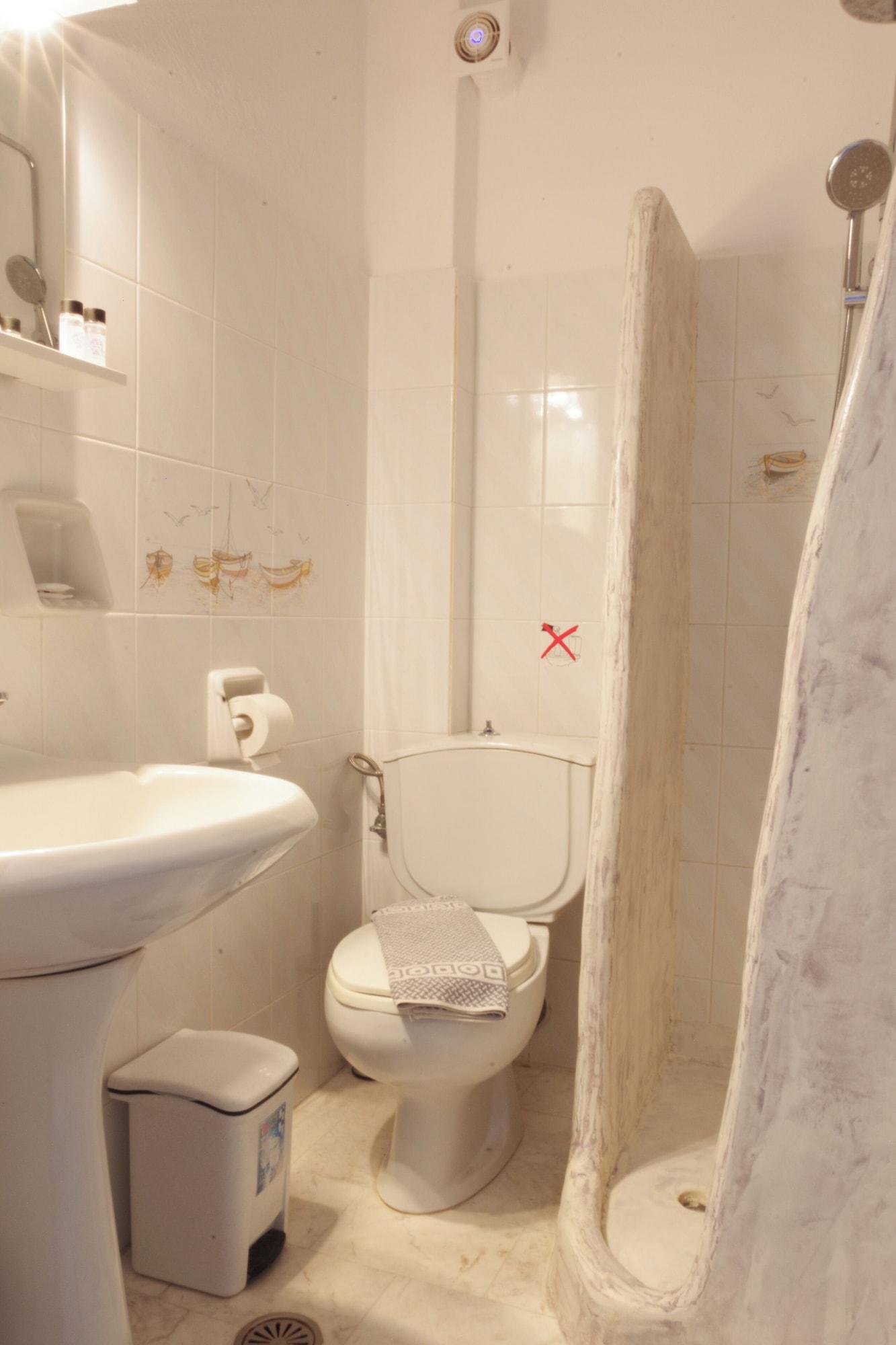 Alia Hotel 42/43