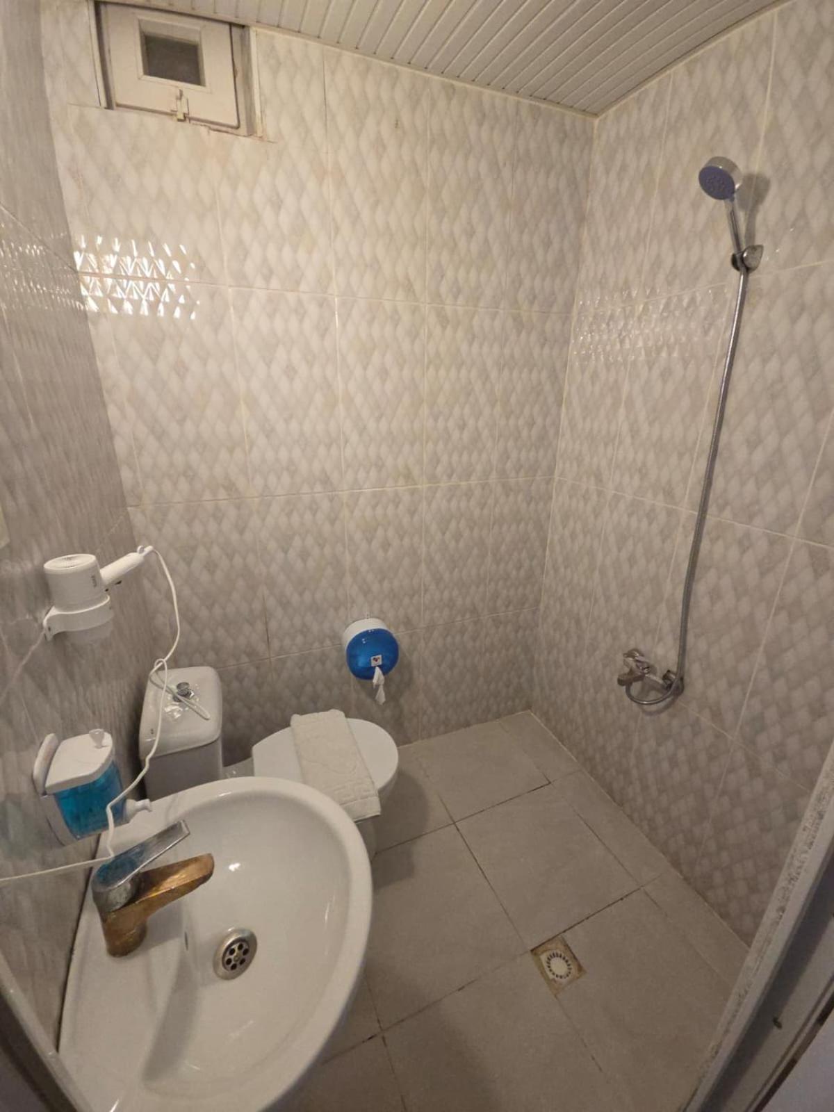 Royal Ezel Hotel 44/50