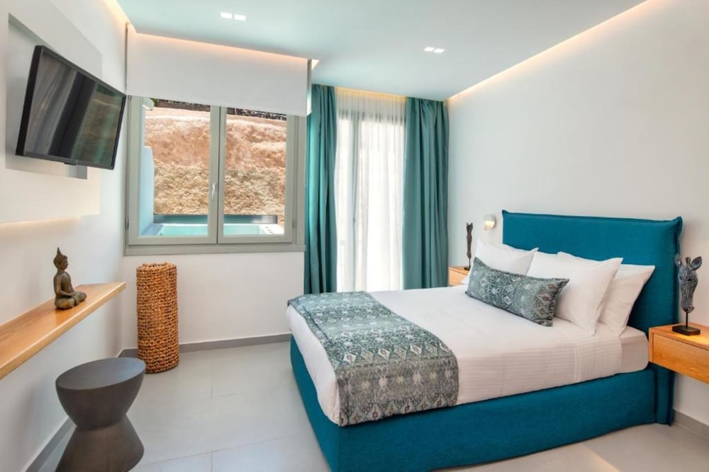 Harmony Suites 11/50