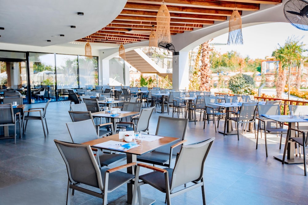 Alarcha Hotels and Resort 34/50