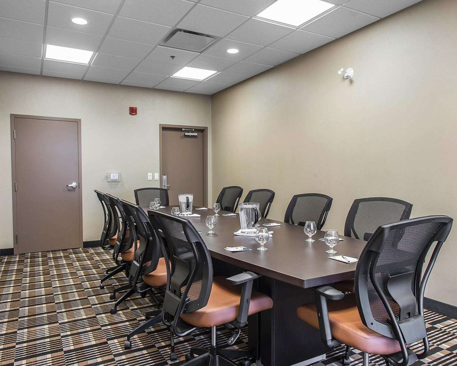Quality Inn & Suites Kingston, ON 35/45