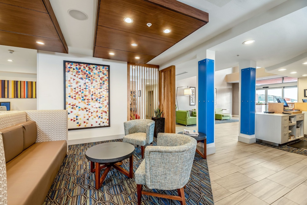 Holiday Inn Express Hotel And Suites Fremont Milpitas Central 37/69