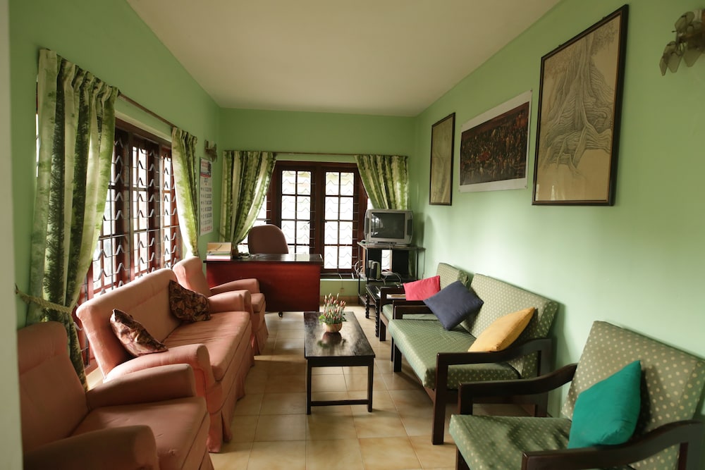 Araliya Holiday Bungalow 14/26