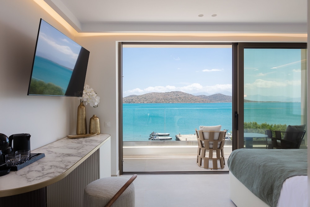 Naiades Beach Hotel – Adults Only 110/132