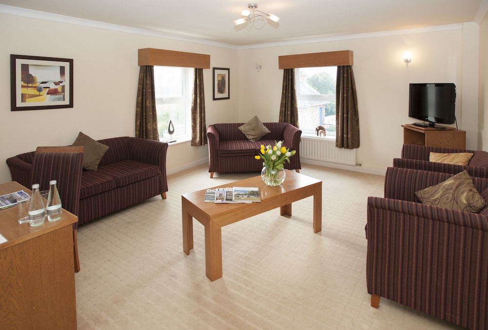 Burn Hall Hotel 25/52