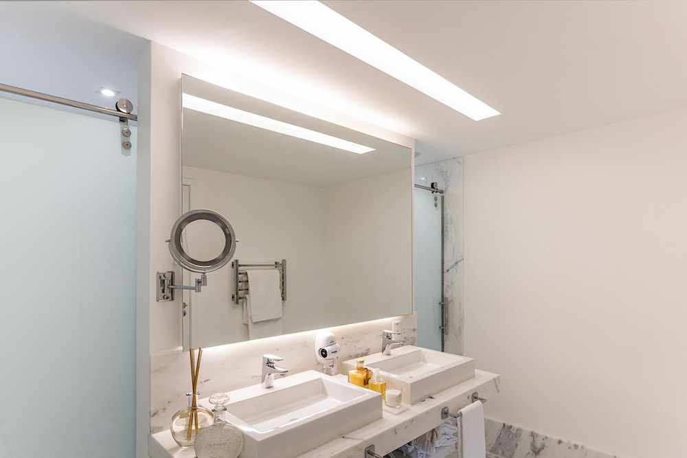 Vogue Square Fashion Hotel 50/50