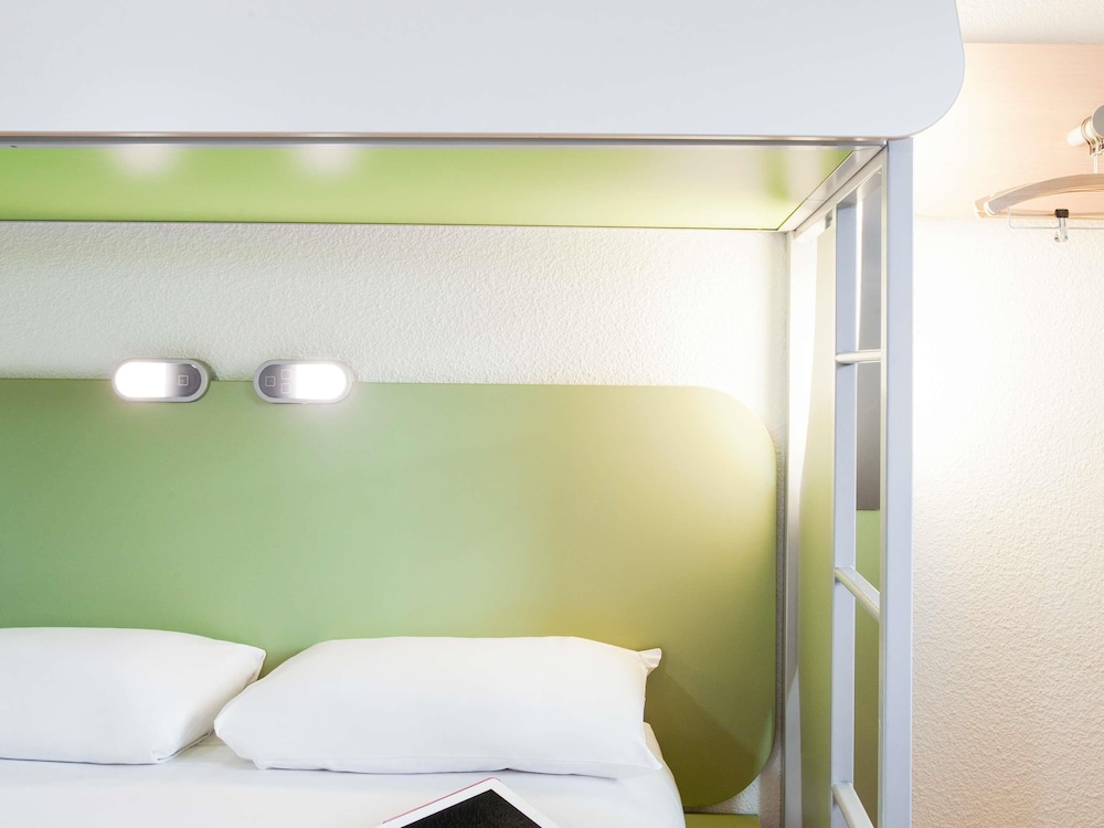 IBIS BUDGET BEACONSFIELD 17/28
