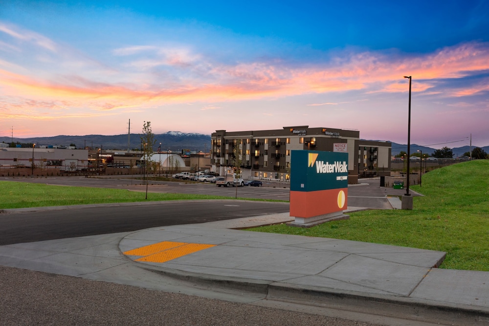 WaterWalk Extended Stay by Wyndham Boise - Meridian 40/44