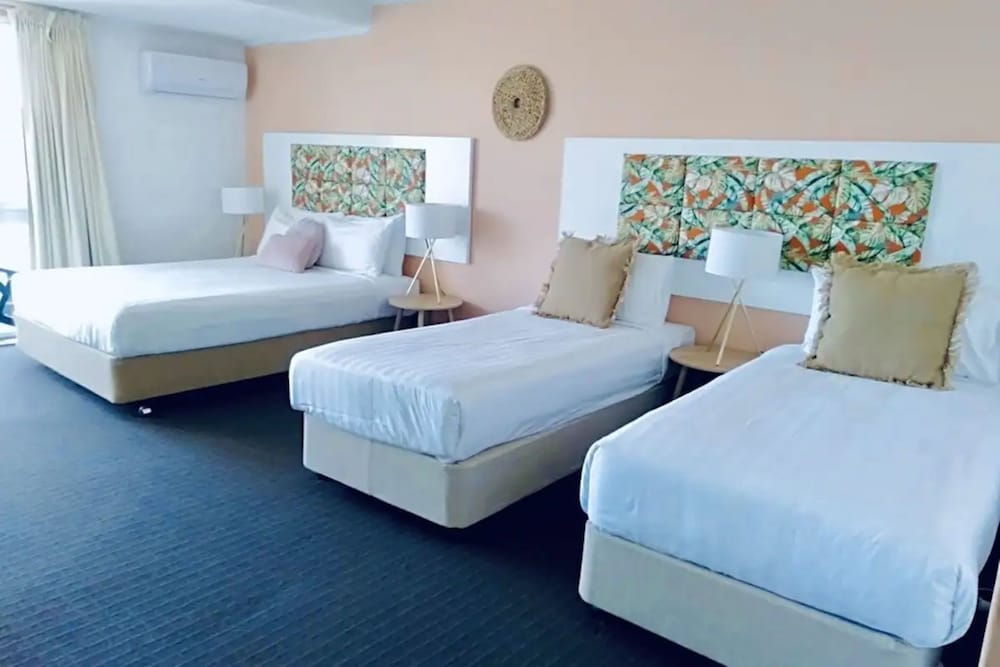 Greenmount Beach Resort 15/62