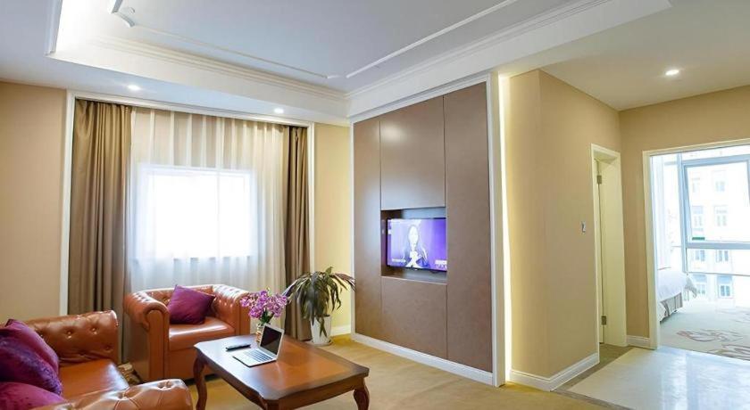 Vienna Hotel (Suzhou Jinji Lake) 32/50
