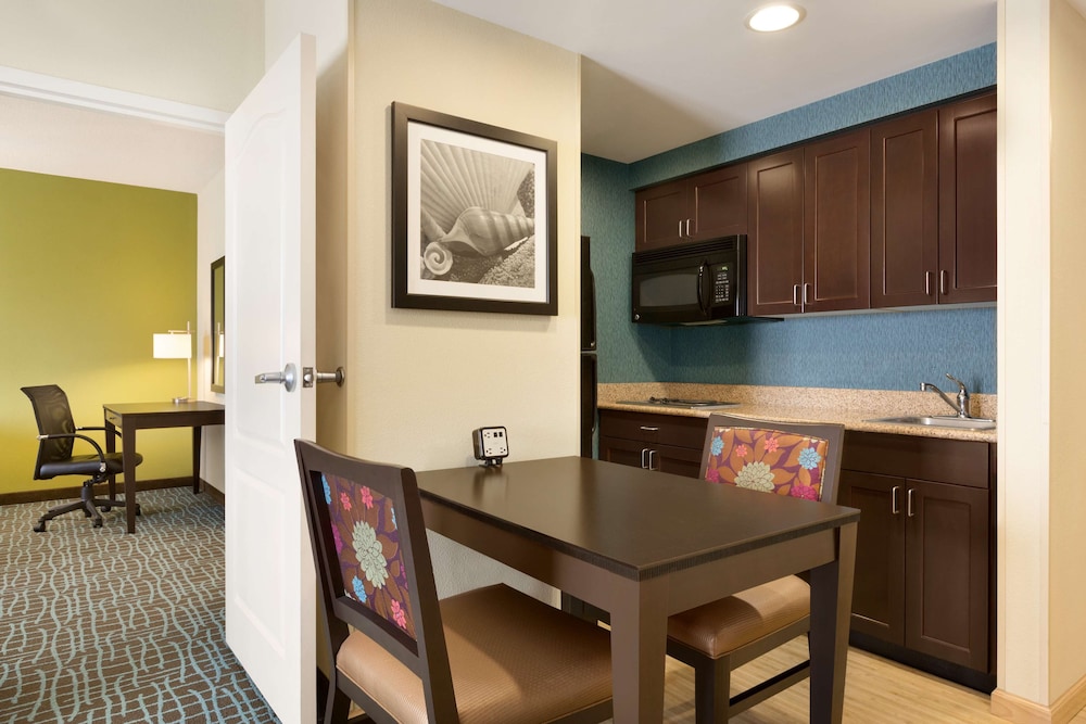Homewood Suites by Hilton Fort Myers Airport/FGCU 39/47