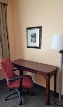 Americas Hotel El Paso Medical Center 19/25