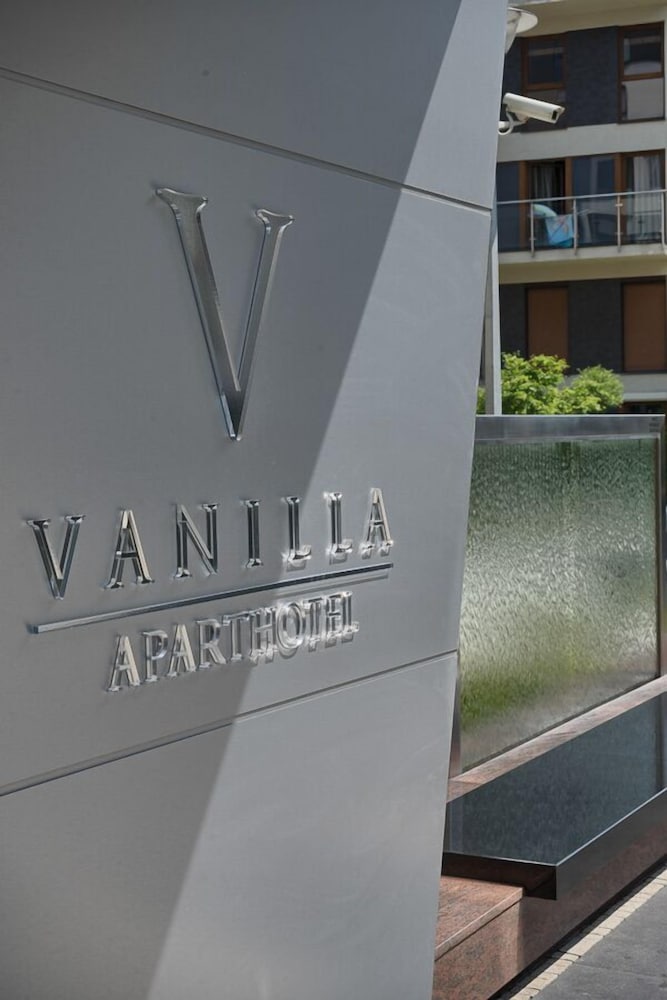Vanilla Aparthotel 3/49
