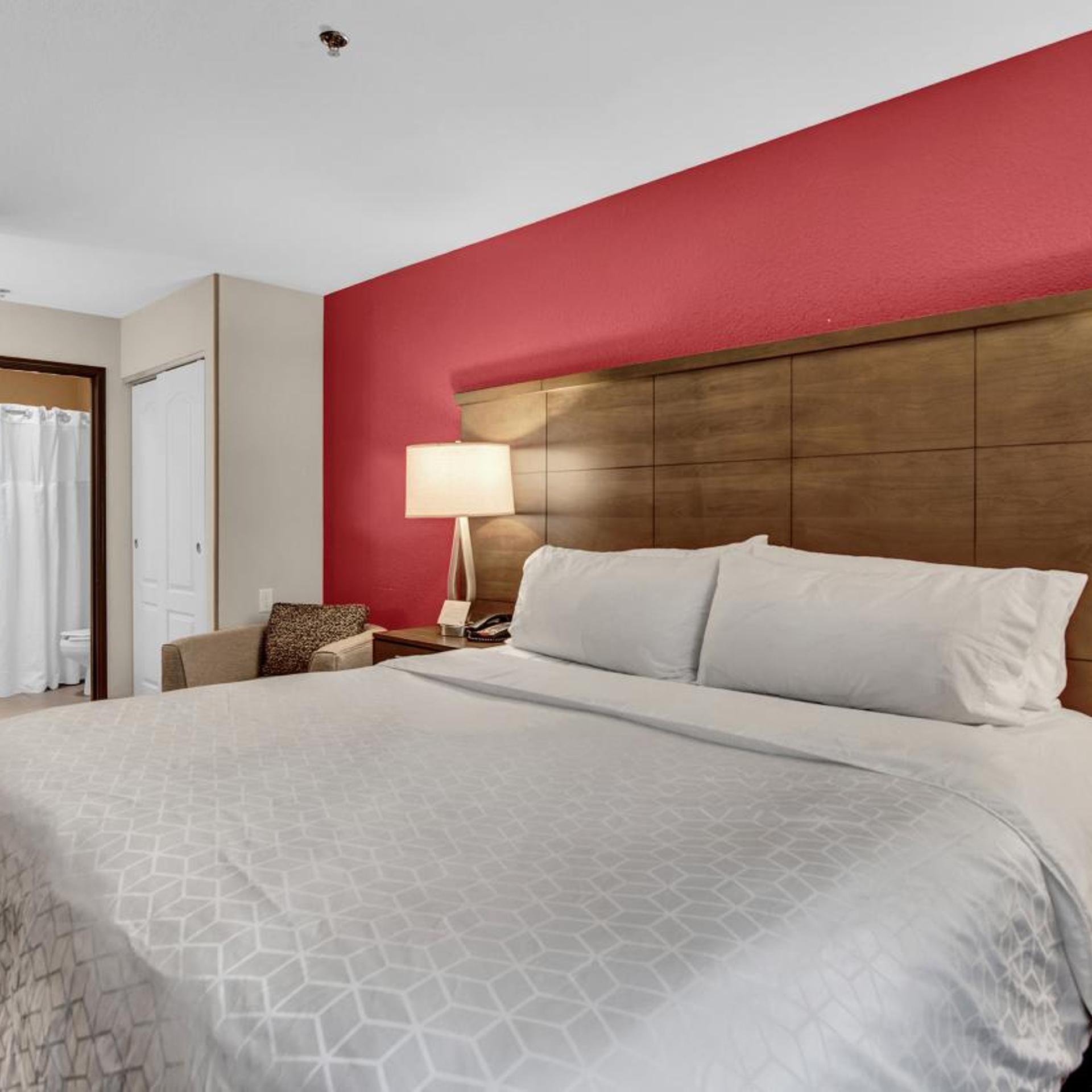 جناح بسرير كينج بغرفتي نوم لذوي الإعاقة، Staybridge Suites Salt Lake-West Valley City 4/10