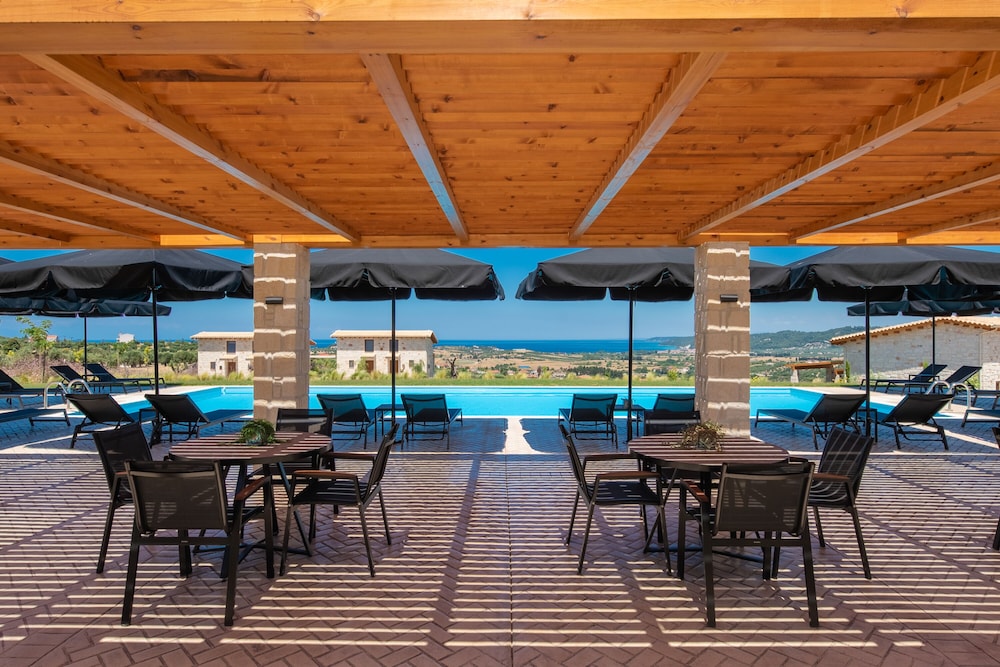 Mint Retreat Suites 20/42