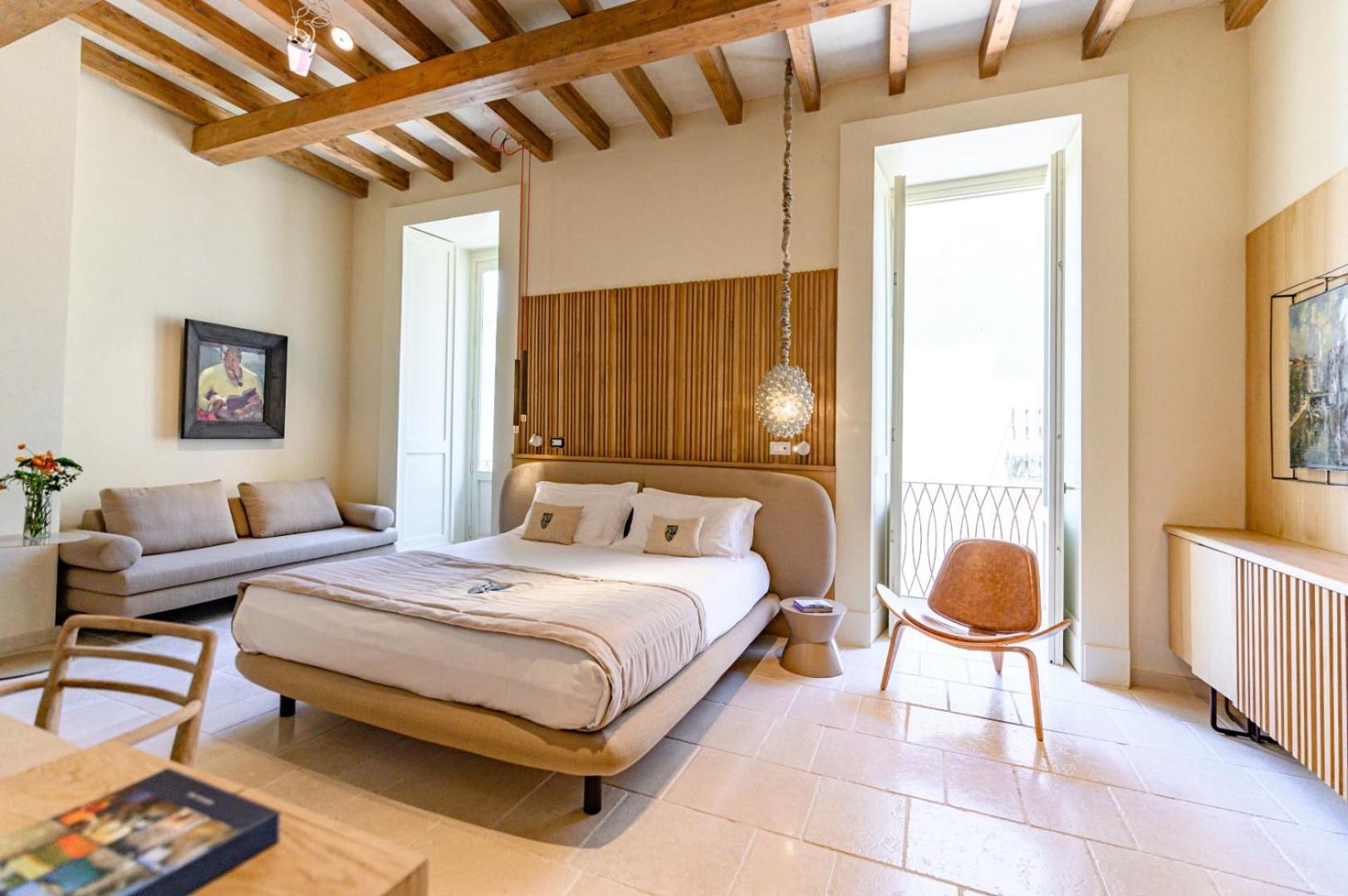 SUPERIOR, DOUBLE BED