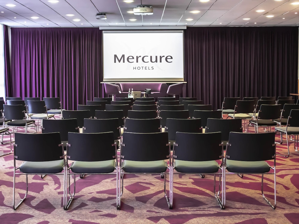 Mercure Tours Nord 55/69