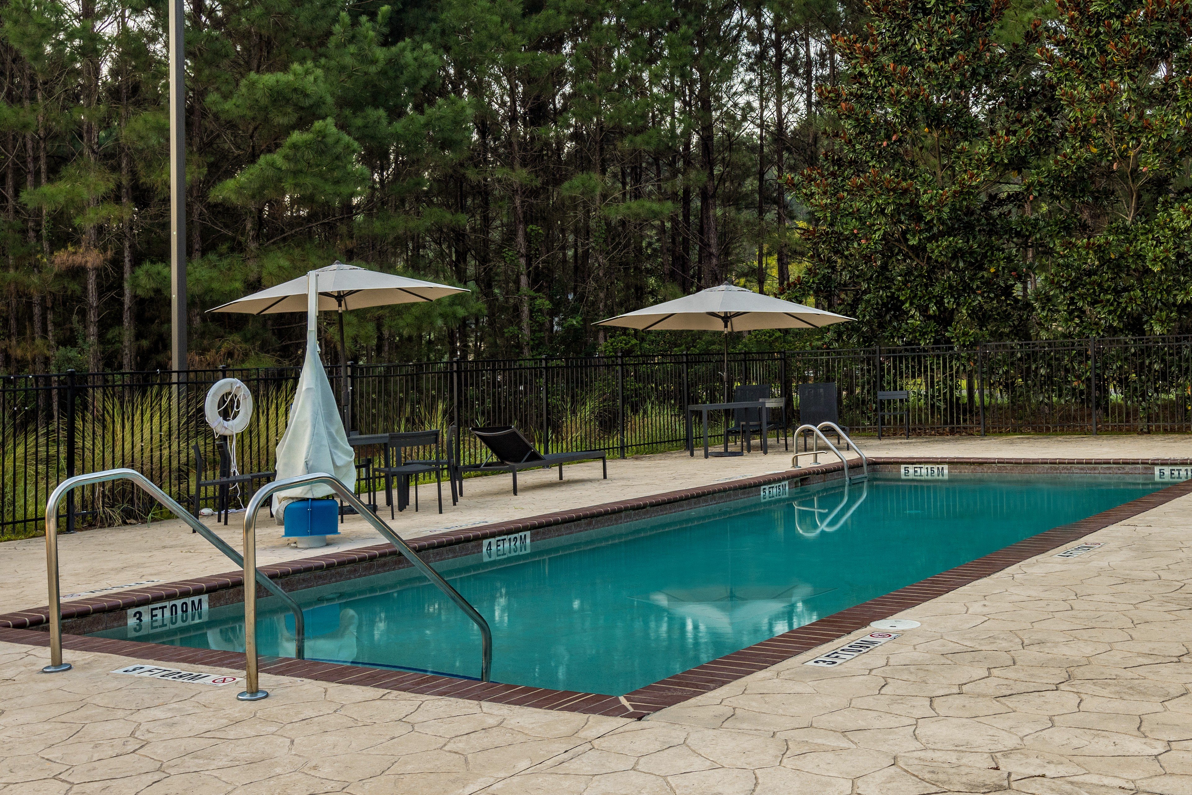CANDLEWOOD SUITES BLUFFTON - HILTON HEAD 66/73