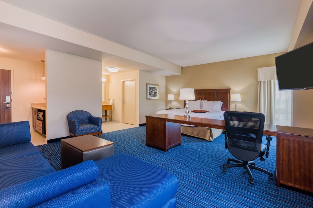 Hampton Inn And Suites Owensboro Downtown Waterfront 23/43