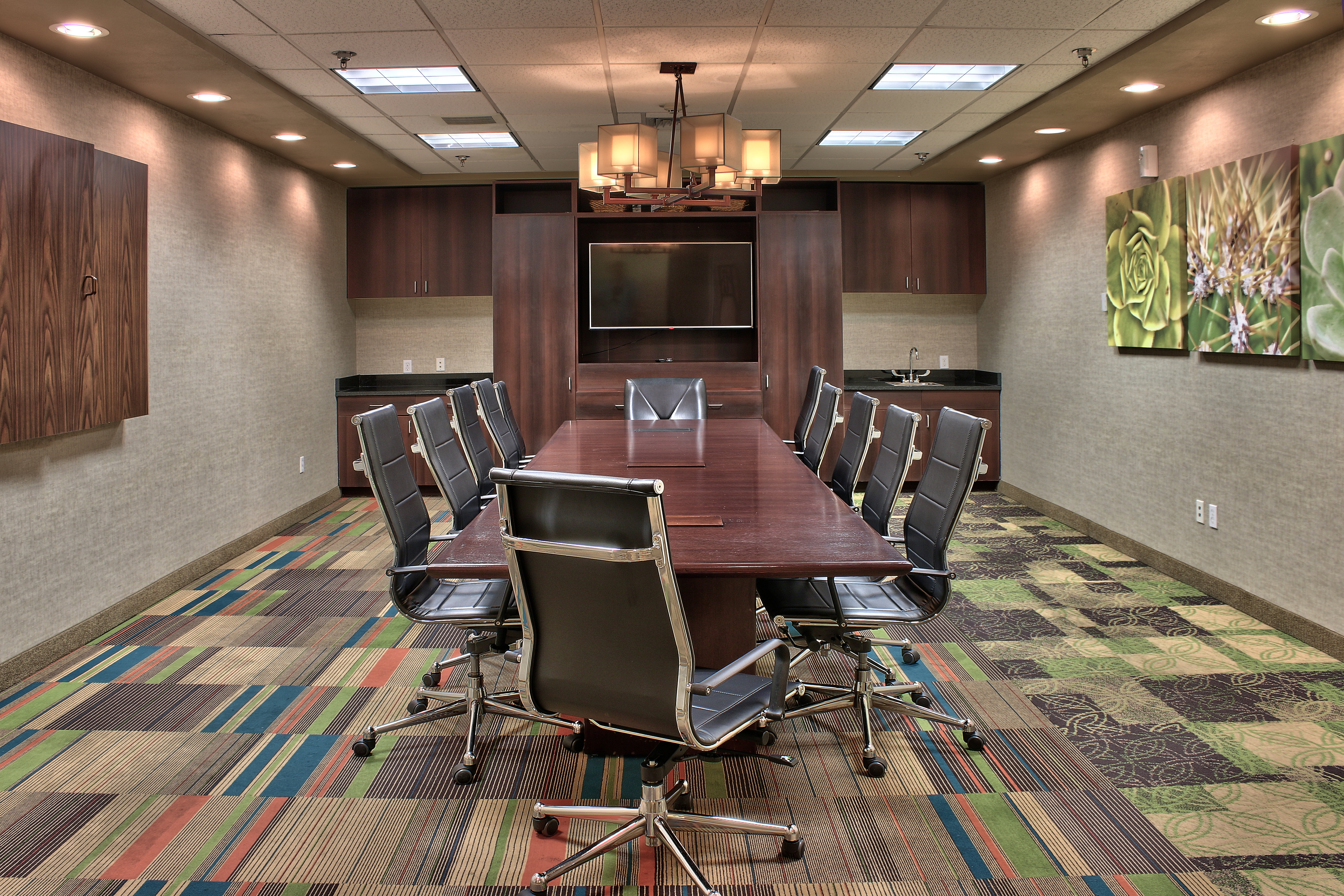 Holiday Inn & Suites Albuquerque-North I-25 41/48