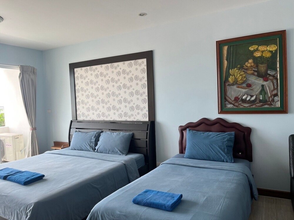 DELUXE, STUDIO, TRIPLE, SEA VIEW