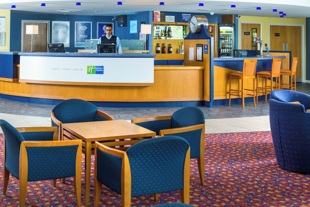 HOLIDAY INN EXPRESS BRADFORD CITY CENTRE 27/45