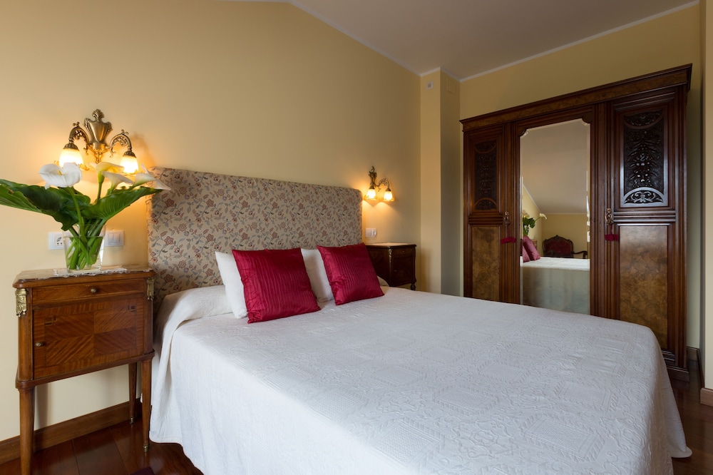 LA CASONA DE LA ROZA 15/48