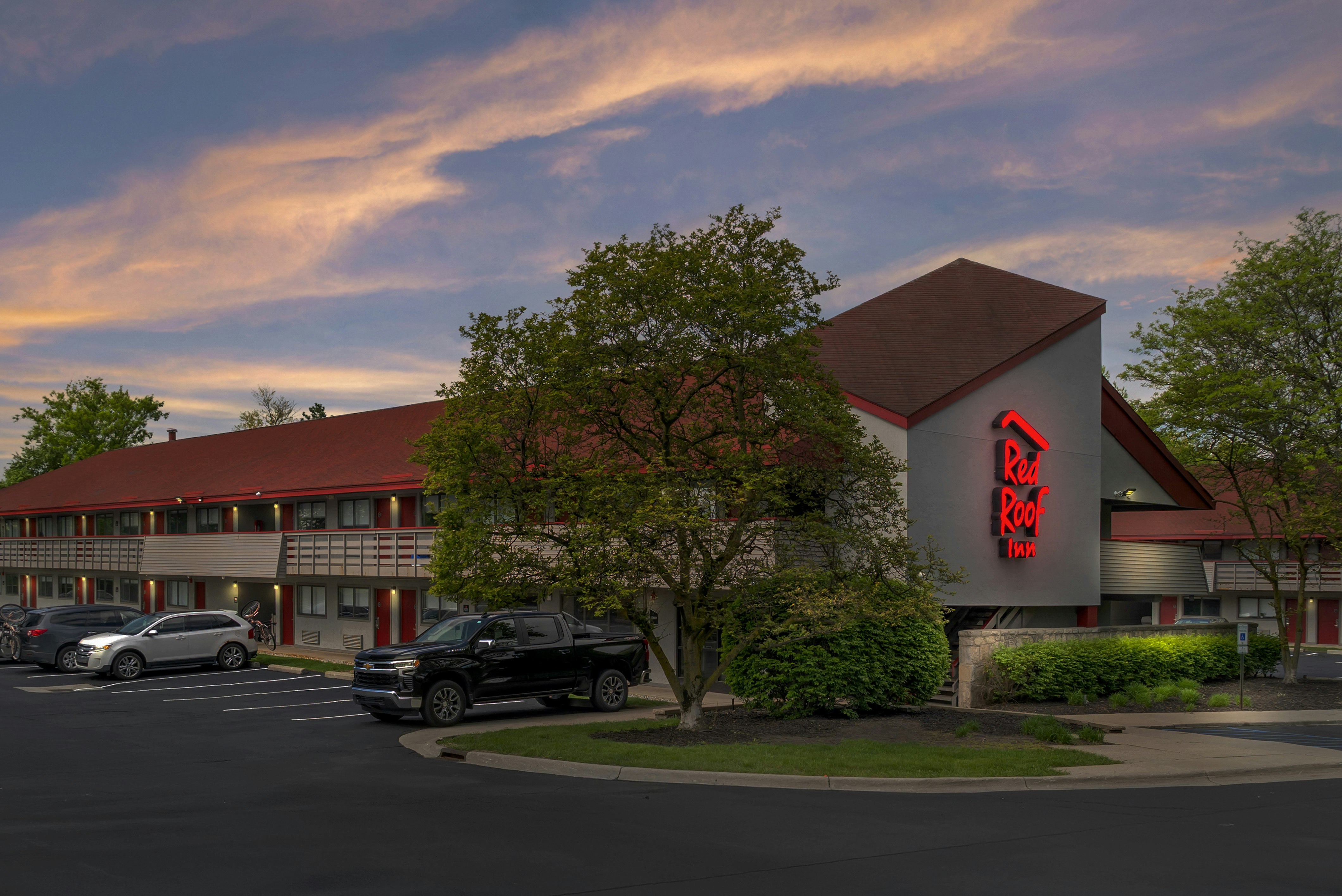 Red Roof Inn Detroit Auburn Hills/ Rochester Hills 27/30