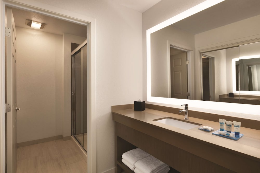 Hyatt House Boston/Burlington 72/72