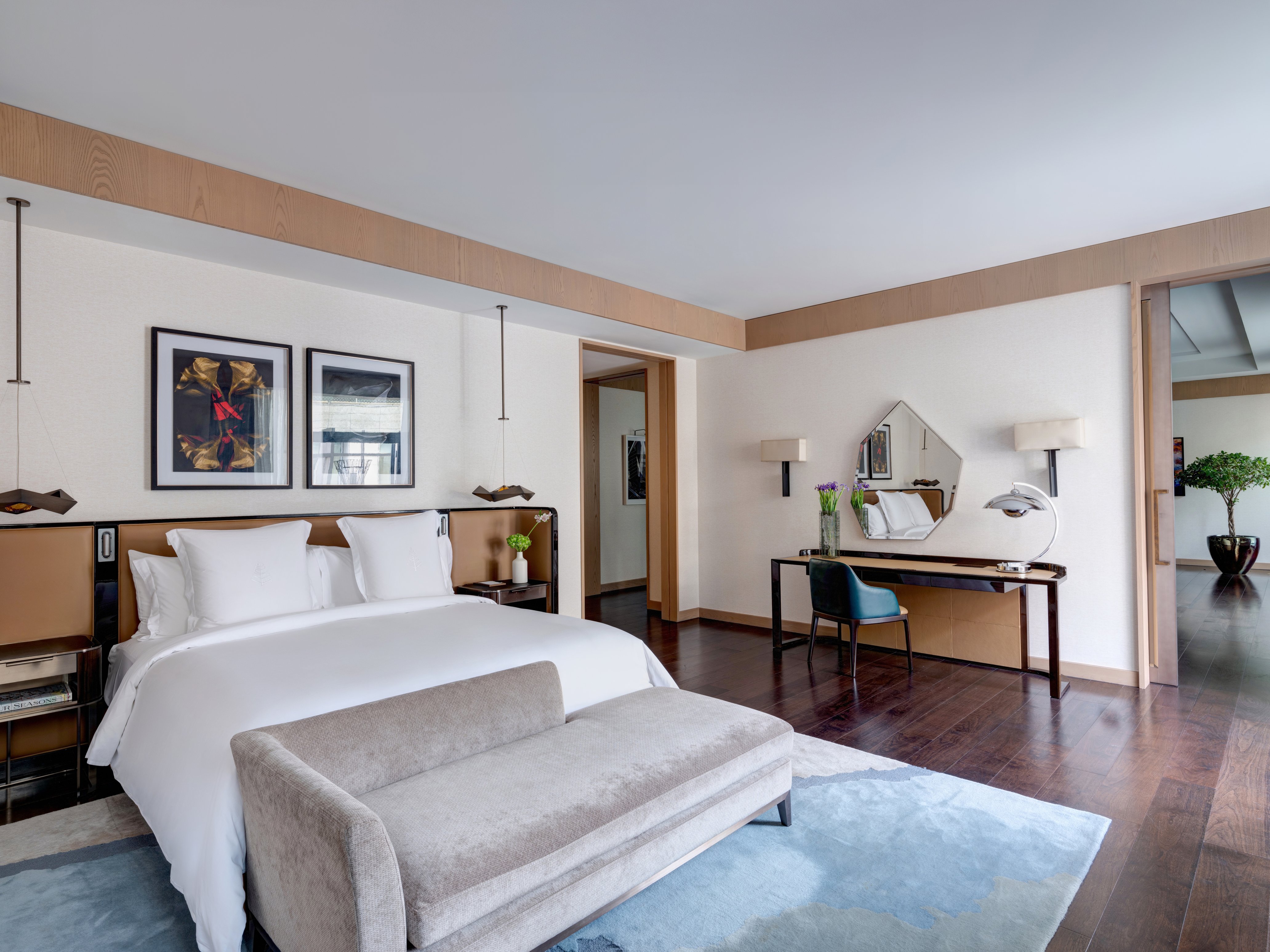 Residential, Suite, King Bed