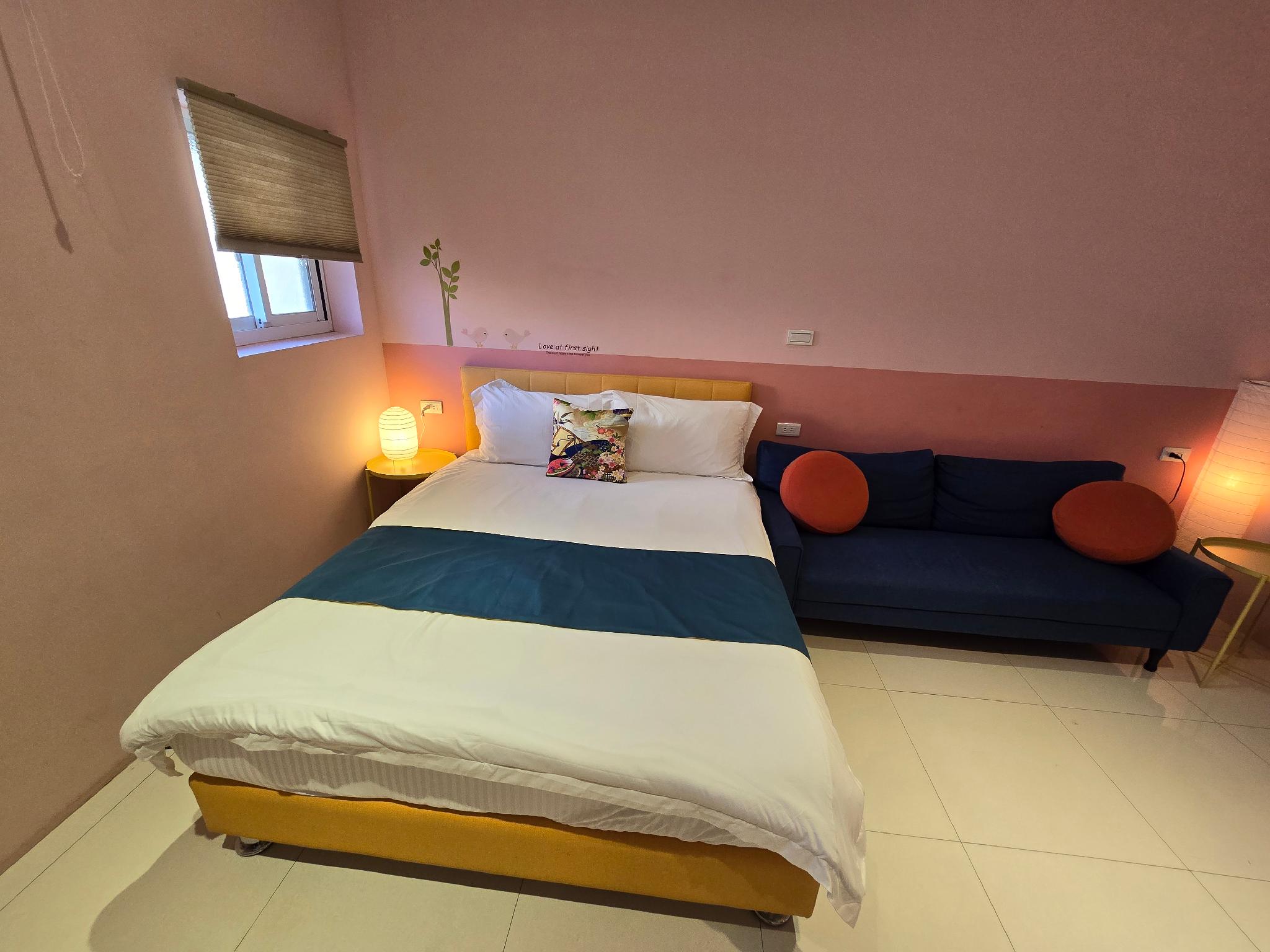 Deluxe, Double Bed