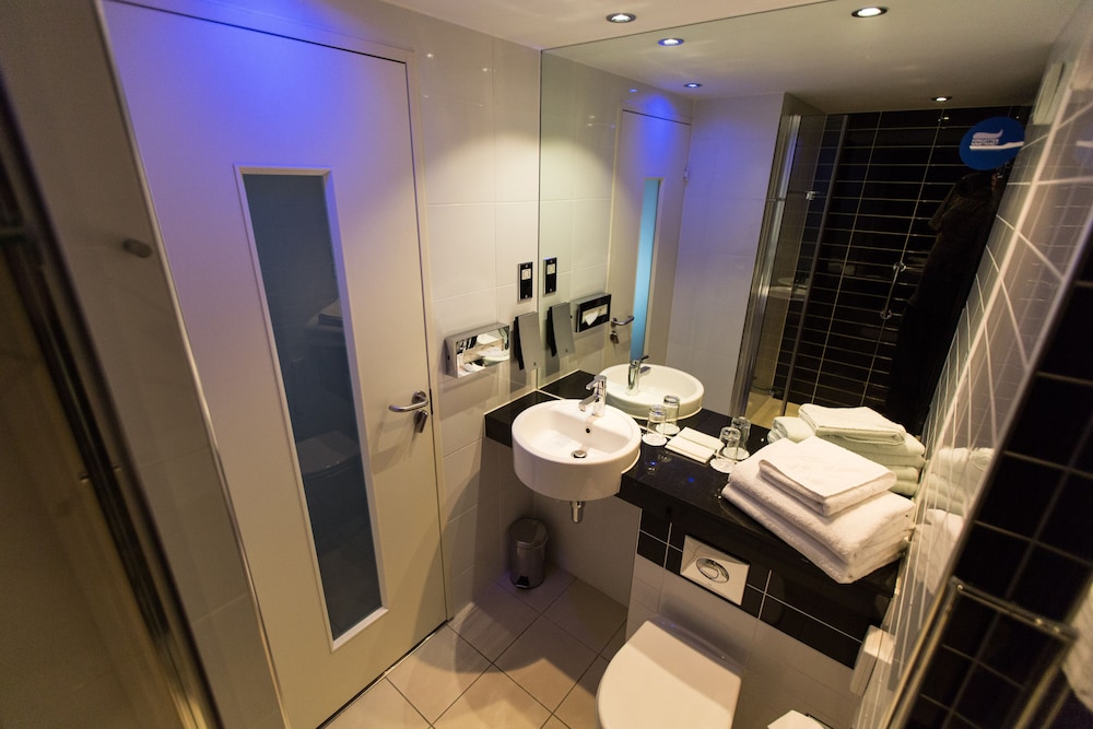 Holiday Inn Express London - Stratford by IHG 32/76