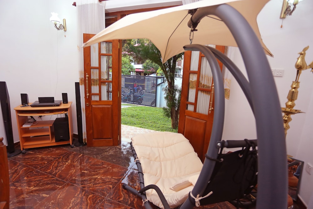 Villa 26 33/38